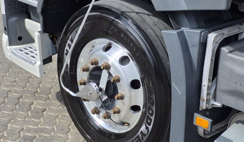 
								FM 420 6×2 Tractor full									