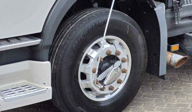 
								FM 380 6×2 Tractor con deflectores full									