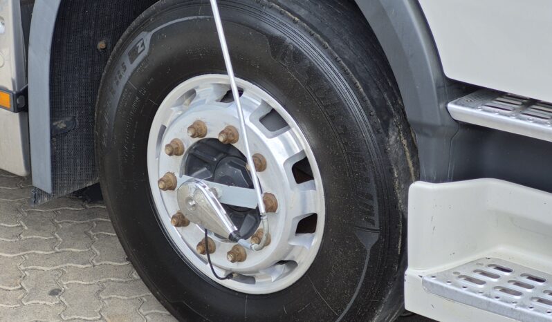 
								FM 380 6×2 Tractor con deflectores full									