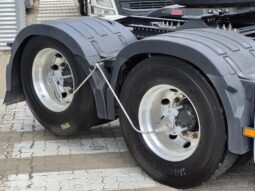 
										FM 380 6×2 Tractor con deflectores full									