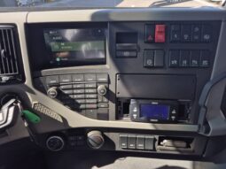 
										FH 420 6×2 Tractor full									