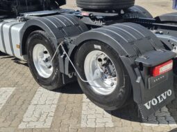 
										FH 420 6×2 Tractor full									