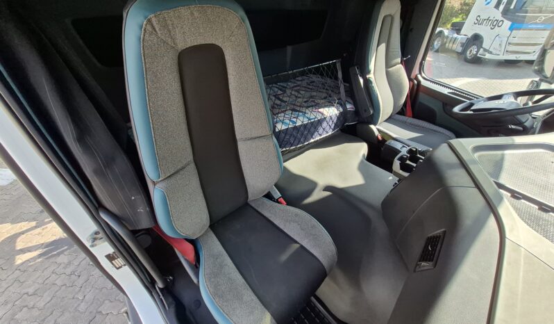 
								FH 420 6×2 Tractor full									