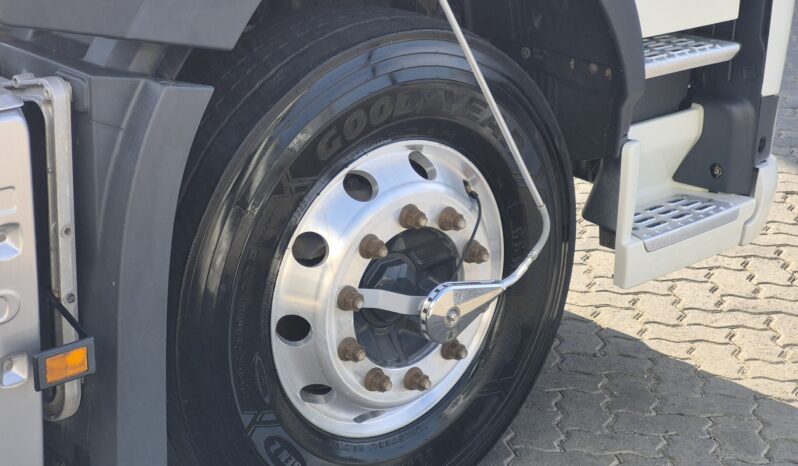 
								FH 420 6×2 Tractor full									