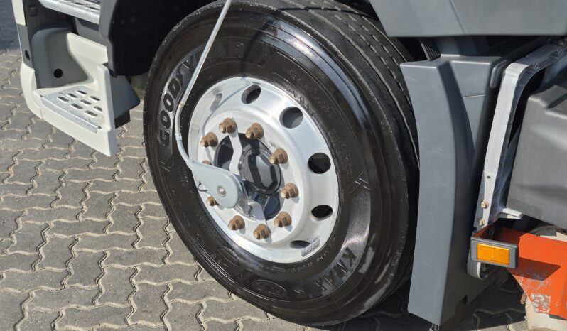 
								FH 420 6×2 Tractor full									