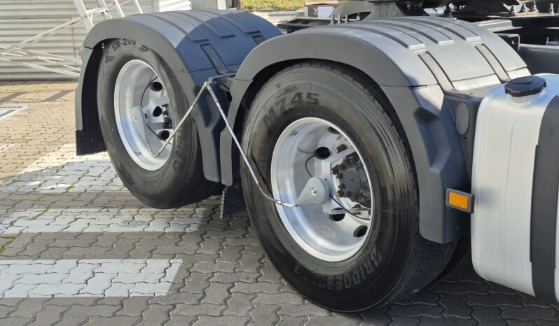 
								FM 420 6×2 Tractor full									
