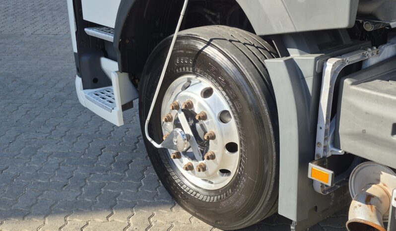
								FM 420 6×2 Tractor full									