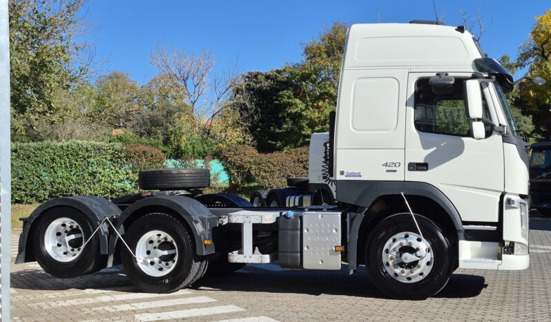 
								FH 420 6×2 Tractor – techo alto full									