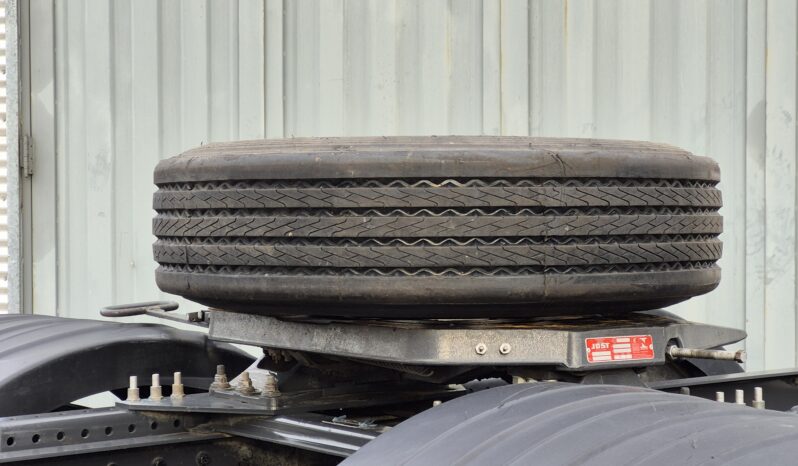 
								FM 420 6×2 Tractor full									